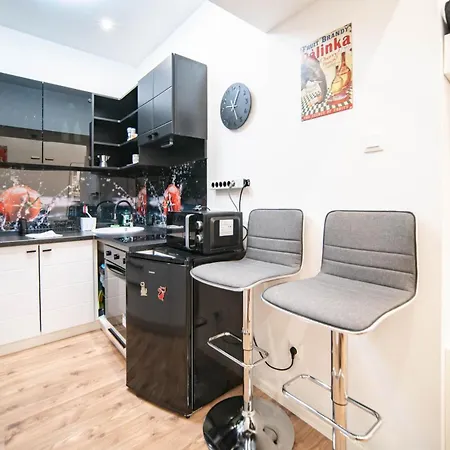 Queen At King Street - Ac, Wi-fi, Tv Appartamento Budapest