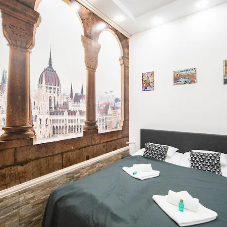 Queen At King Street - Ac, Wi-fi, Tv Appartamento Budapest